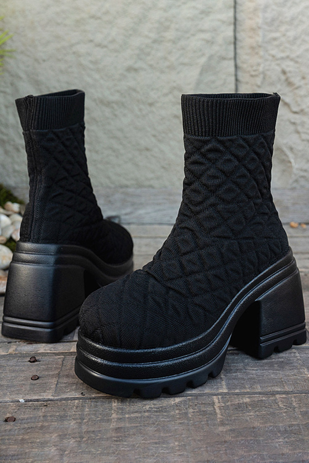 Fashionable Solid Color Round Toe Thick Heel Boots